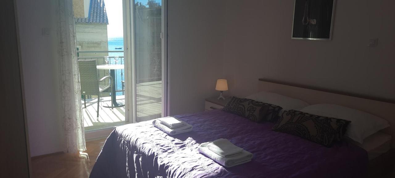 Apartments Villa Beba コミジャ エクステリア 写真